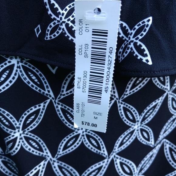 White House Black Market - Picture 7 of 7